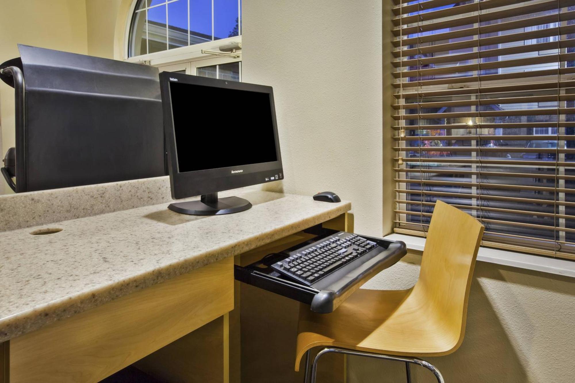 TownePlace Suites Detroit Sterling Heights Extérieur photo