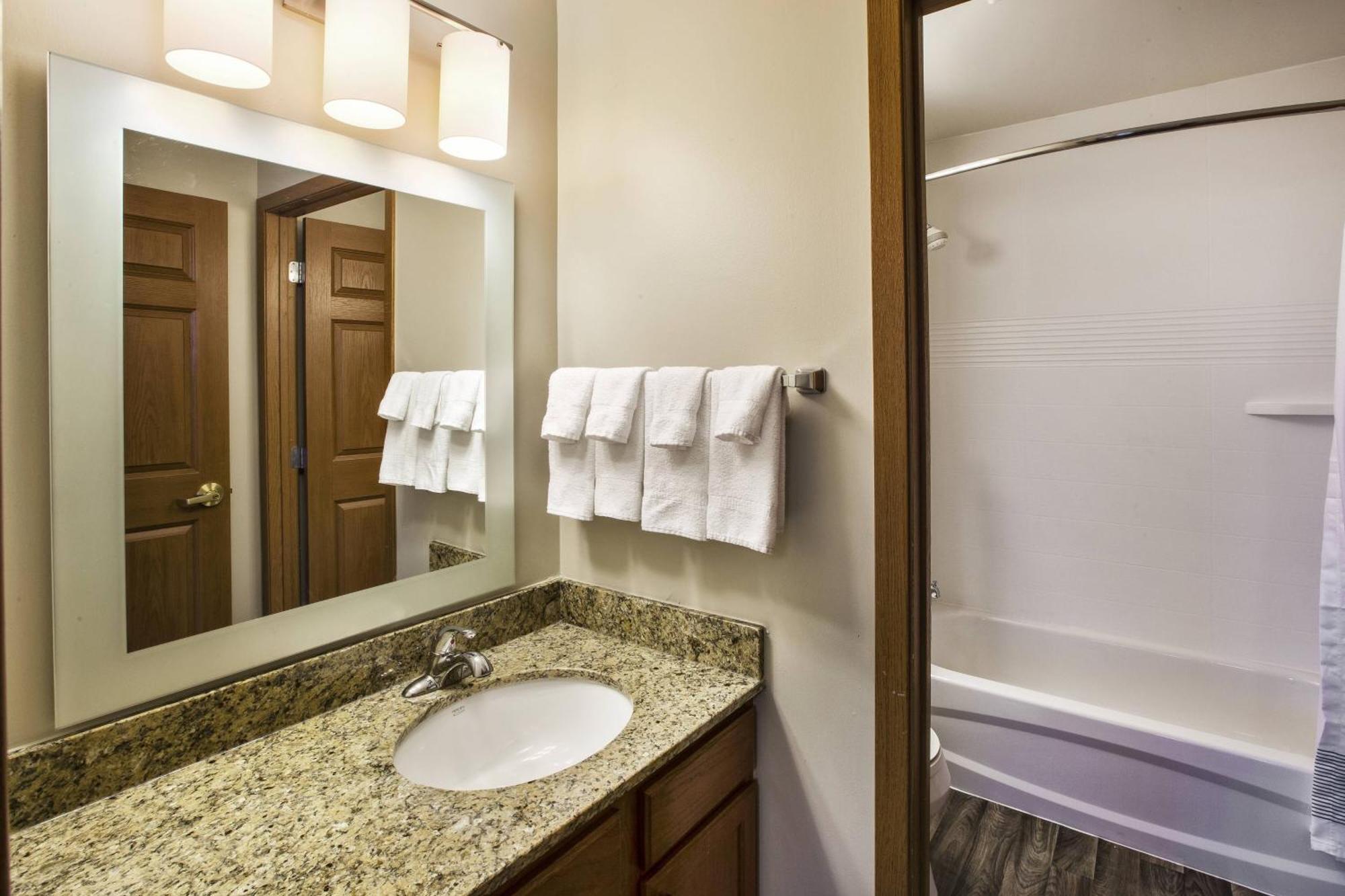 TownePlace Suites Detroit Sterling Heights Extérieur photo
