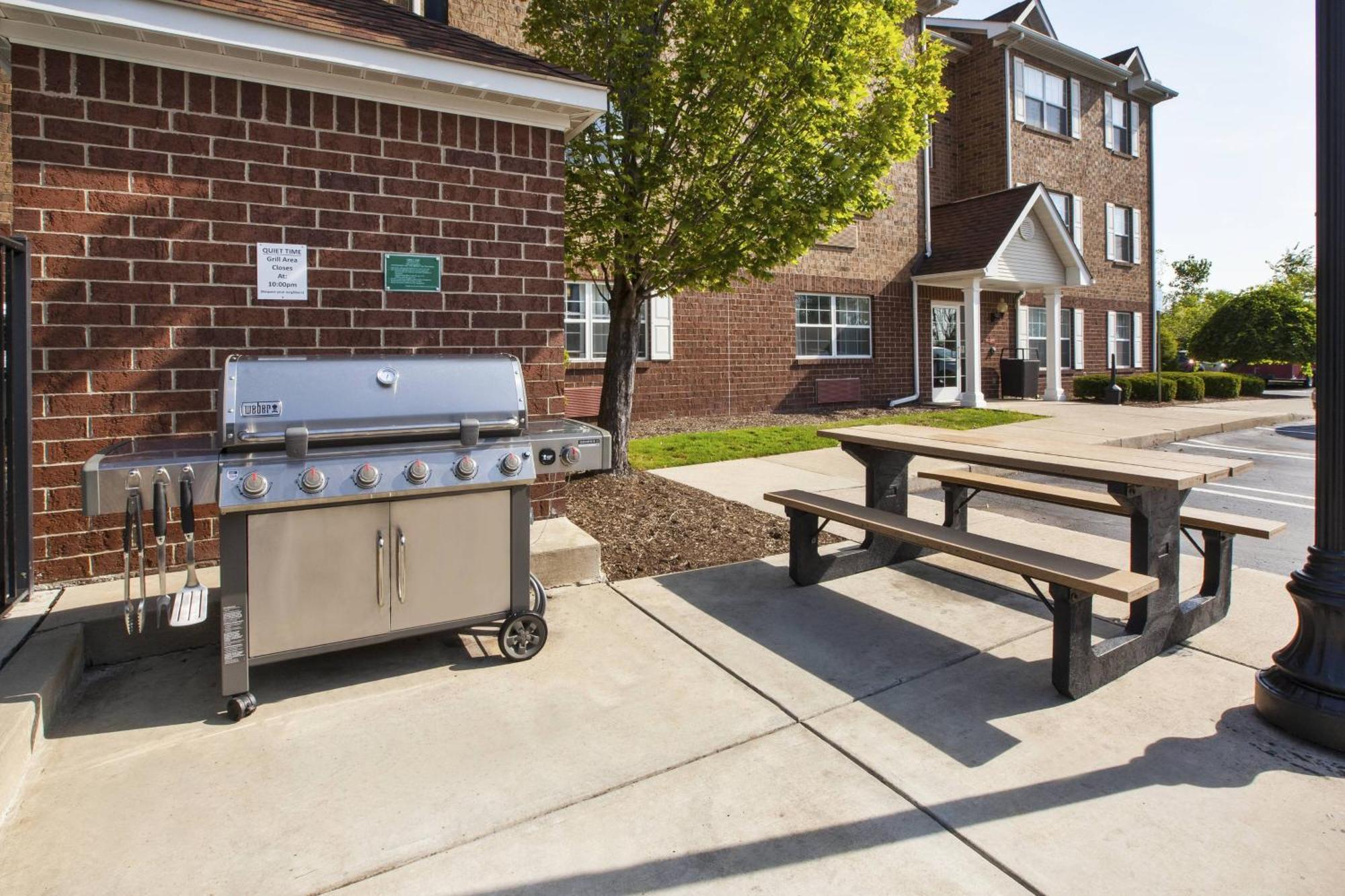TownePlace Suites Detroit Sterling Heights Extérieur photo