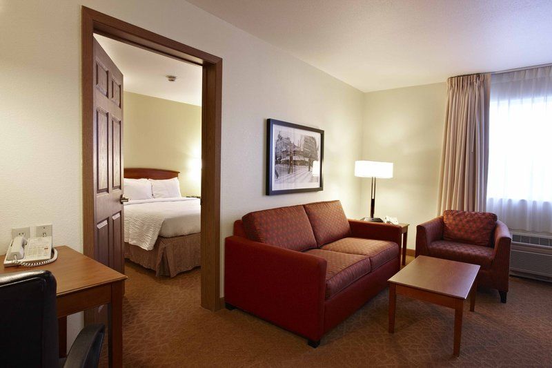 TownePlace Suites Detroit Sterling Heights Extérieur photo